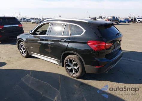 2018 BMW X1 xDrive28I z USA, uszkodzony, nr VIN WBXHT3C33J5K30558
